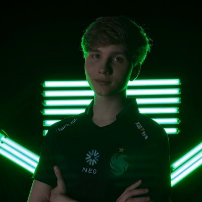 FLCm0NESY's profile picture