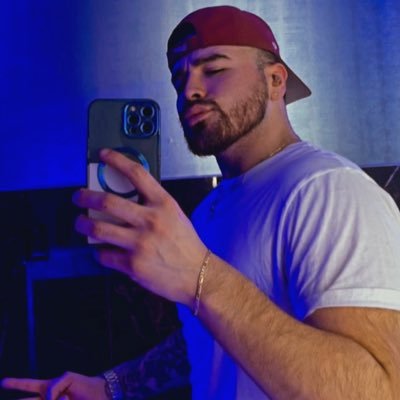 JayLatinPapiii's profile picture