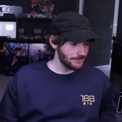 valleiu's profile picture