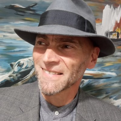 plumaderecha's profile picture