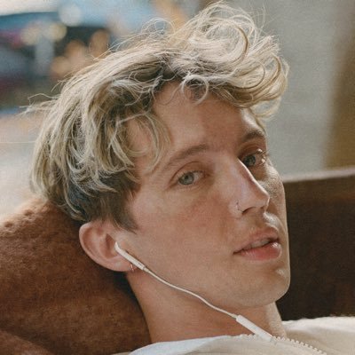 Info Troye's profile picture