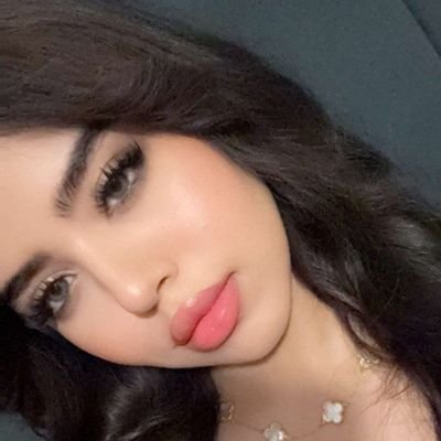DhShyma37052's profile picture