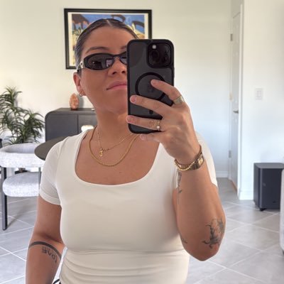 ni_problematica's profile picture