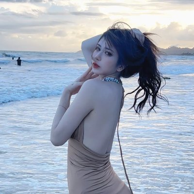 关关's profile picture