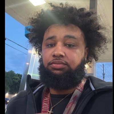 zaay 🖤's profile picture