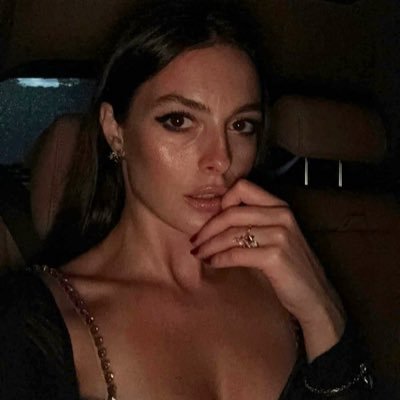 sara's profile picture