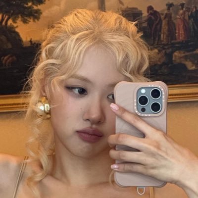 𝐚𝐥𝐥𝐮𝐫𝐞 𝐥𝐨𝐯𝐞's profile picture