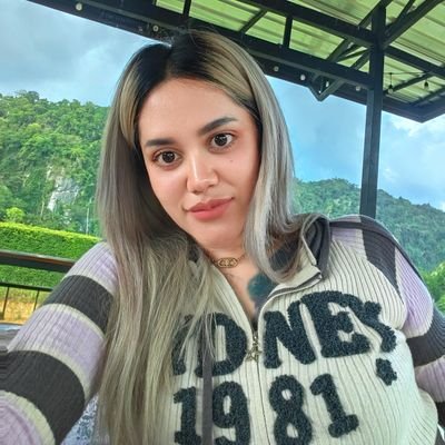 alone's profile picture