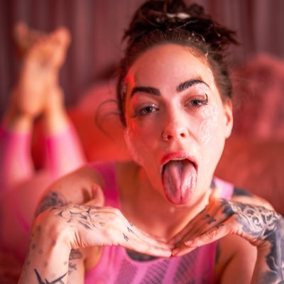 bang_harlow's profile picture