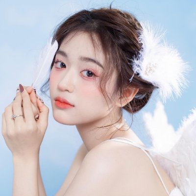 น้องฟ้า แจกทุนฟรี ไม่ต้องฝากก่อน's profile picture