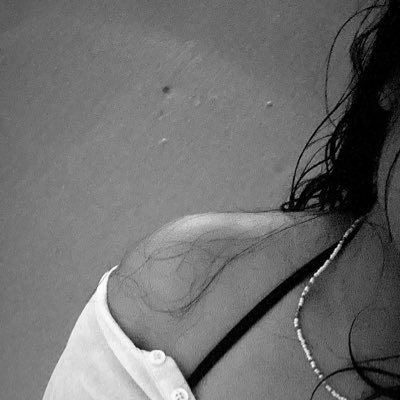 𝑯𝒚𝒂𝒄𝒊𝒏𝒕𝒉's profile picture