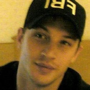 Tom Hardy doing things's profile picture
