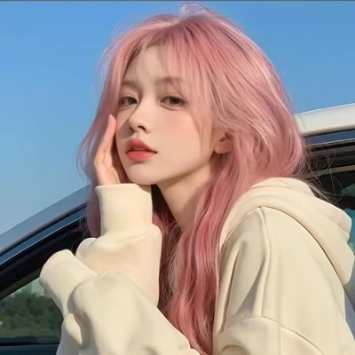 TSlili33's profile picture