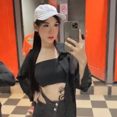 โมเม 👅's profile picture