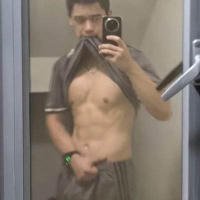 LeeSabra38's profile picture