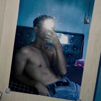 Ayuja520998's profile picture