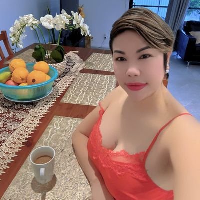 lisa pham's profile picture