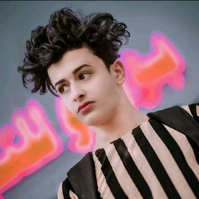 بدون إسممم's profile picture