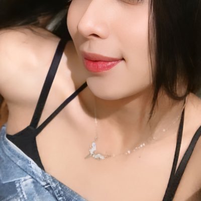riricantikk_'s profile picture