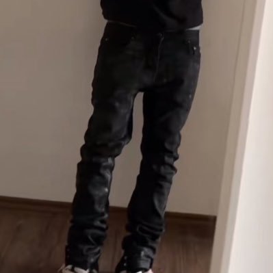 T U R's profile picture