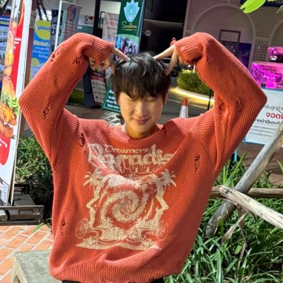 aloneww's profile picture
