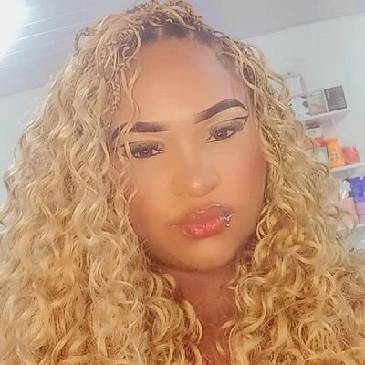 🧚🏾‍♀'s profile picture