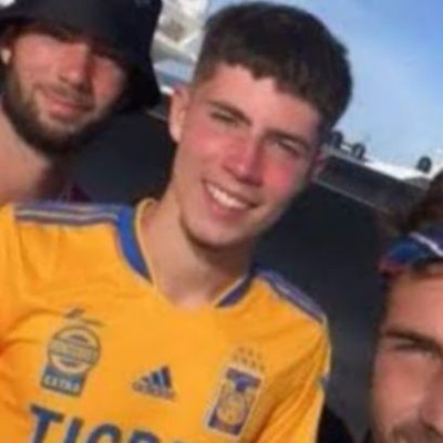 𝐳𝐢𝐳𝐨𝐔's profile picture