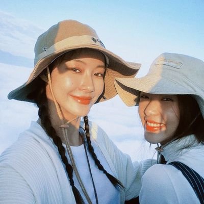 𝑵𝒊𝒏𝒊 🤍❤️🩹's profile picture