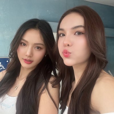Esther.Y's profile picture