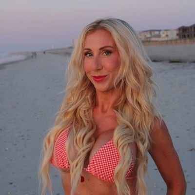 loreleifindyoga's profile picture