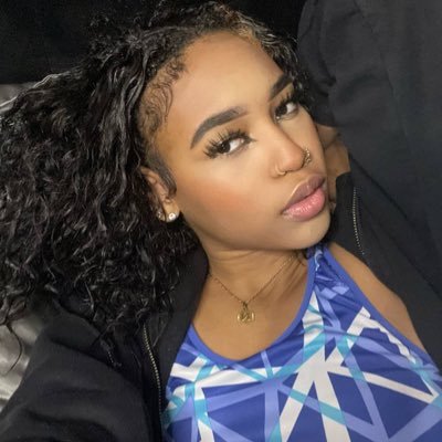 Queen Kianna 🛍️❤️‍🩹's profile picture