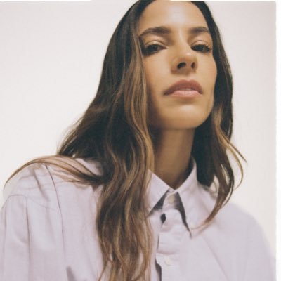Debi Nova's profile picture
