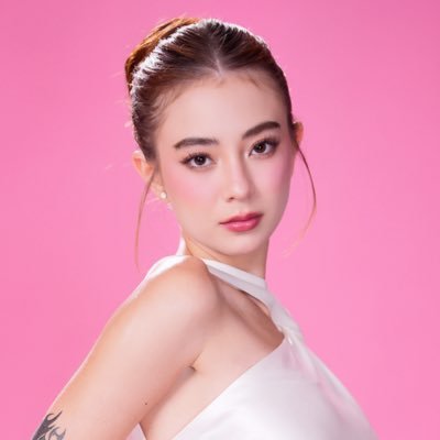 Fyang Smith ✨'s profile picture