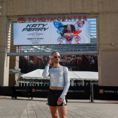 Chris is…Lifetimes Touring's profile picture