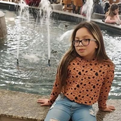 naza's profile picture