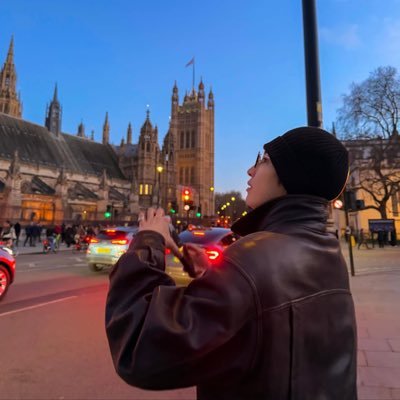 F's profile picture