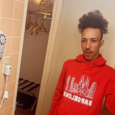 XlhornyBi's profile picture