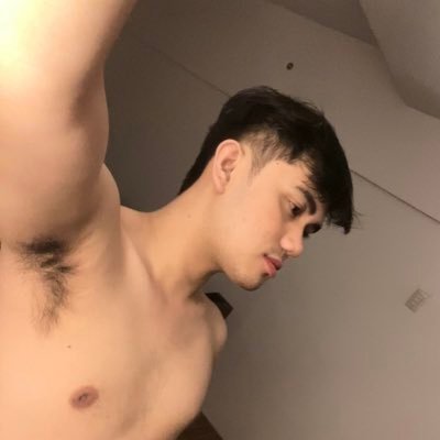 lloyd's profile picture