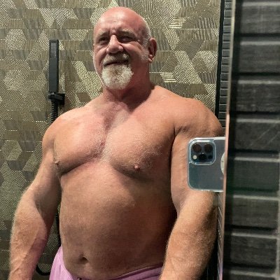 bigukbear's profile picture
