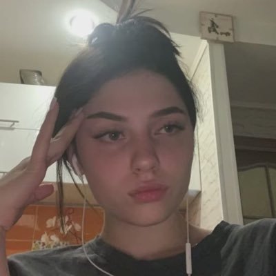 ,'s profile picture