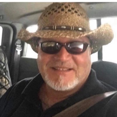 JohnnyBeeGood65's profile picture