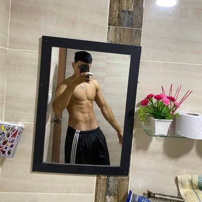 S.tc_a.'s profile picture