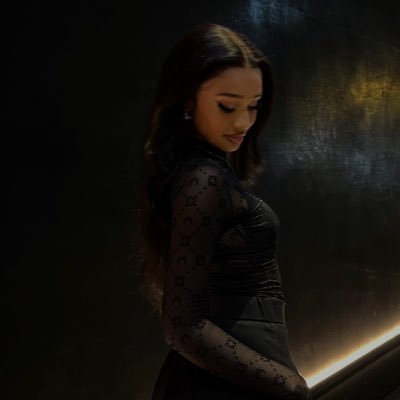 𝓛's profile picture