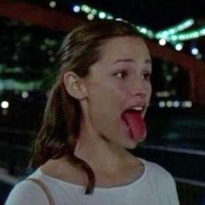 sara's profile picture