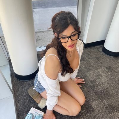 bunnydoll ~ෆ's profile picture