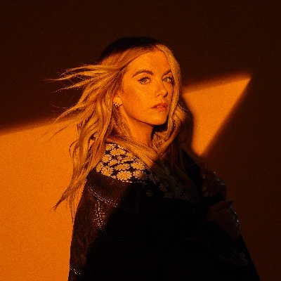 lindsayell's profile picture