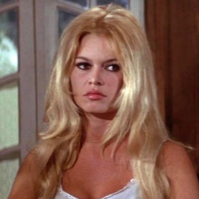 helen's profile picture