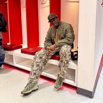 YourBoyMoyo's profile picture