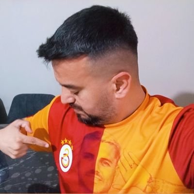 𓃭 𝗙𝗟𝗢𝗥𝗔𝗡𝗦𝗔𝟭𝟵𝟬𝟱 𓃬's profile picture