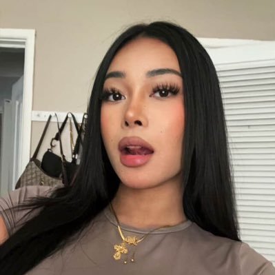・❥・ Goddess Riri's profile picture